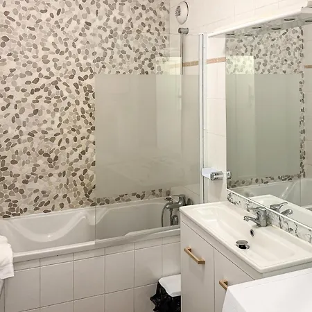 Apartamento Lovely In En Roussillon