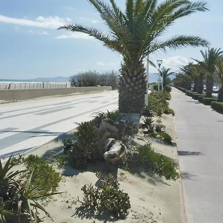 Lovely In En Roussillon Appartement